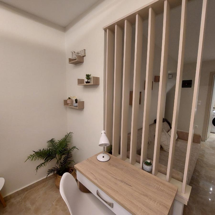 Budget Apartment To The Center Tesalonika Bagian luar foto