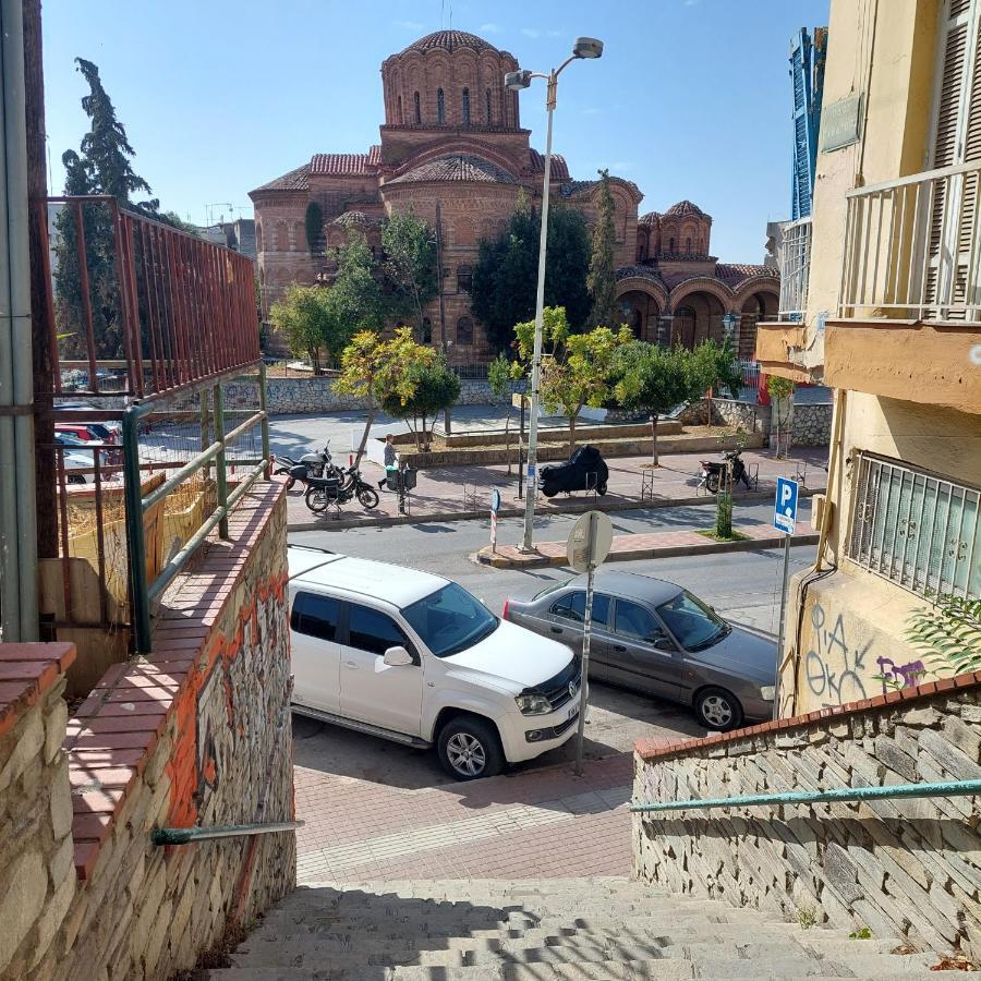 Budget Apartment To The Center Tesalonika Bagian luar foto