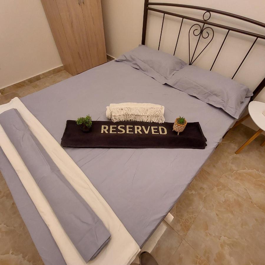 Budget Apartment To The Center Tesalonika Bagian luar foto